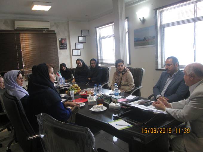 نشست مدیر انجمن کلیوی استان گیلان با سرپرستاران بخشهای دیالیز شهرستان رشت 